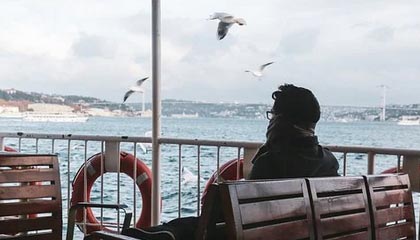 九游娱乐官网 (JIUYOU)-谷爱凌滑雪比赛展现稳定心态，滑雪运动员谷爱凌是哪国人原来