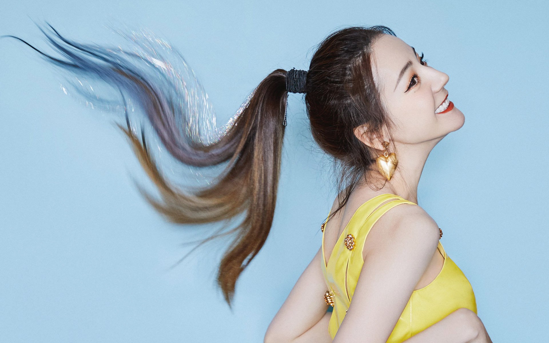 五大联赛是否通过中后场多点接应破解高压防守,五大联赛防守水平